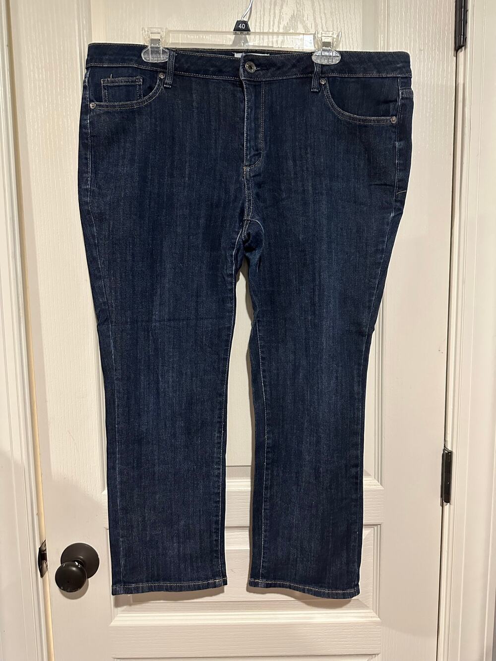 Women's Liz Claiborne Petite Classic straight leg dark denim 16 Petite Short